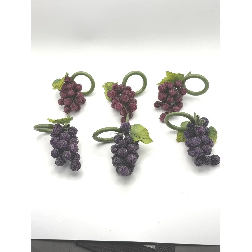 Vintage Pier 1 Beaded‎ Grape Cluster Napkin Rings Set of 6 Purple Burgundy